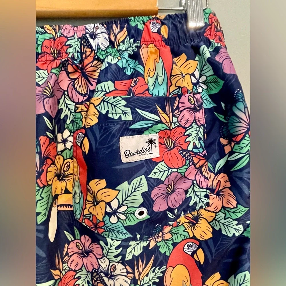 Boardies Apparel Tropical Print Men’s Mesh Lined Hawaiian Swim Trunks-Size Large